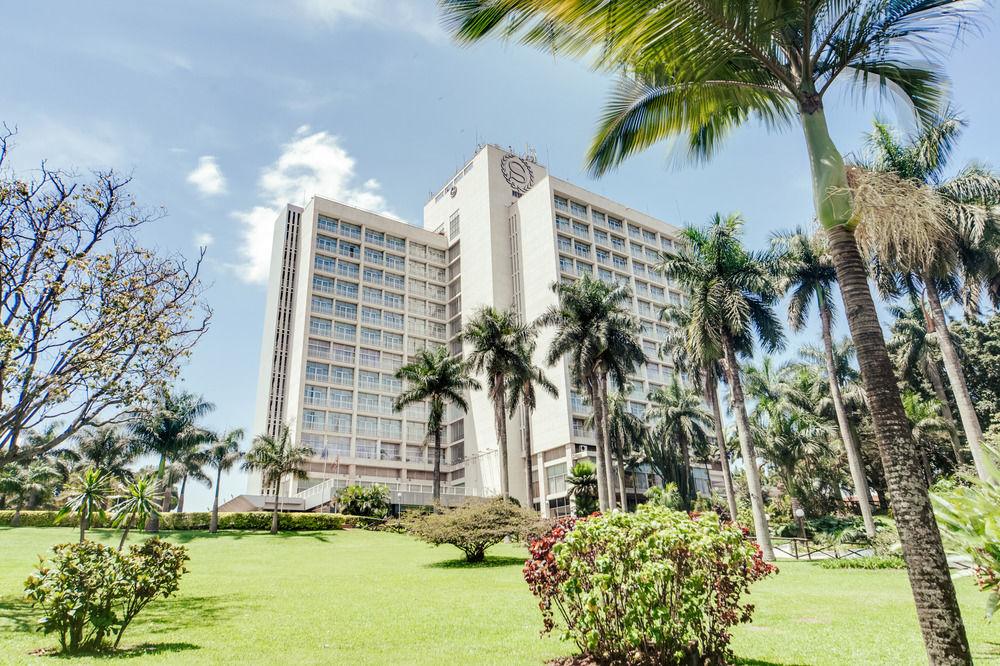 Sheraton Kampala Hotel Exterior foto